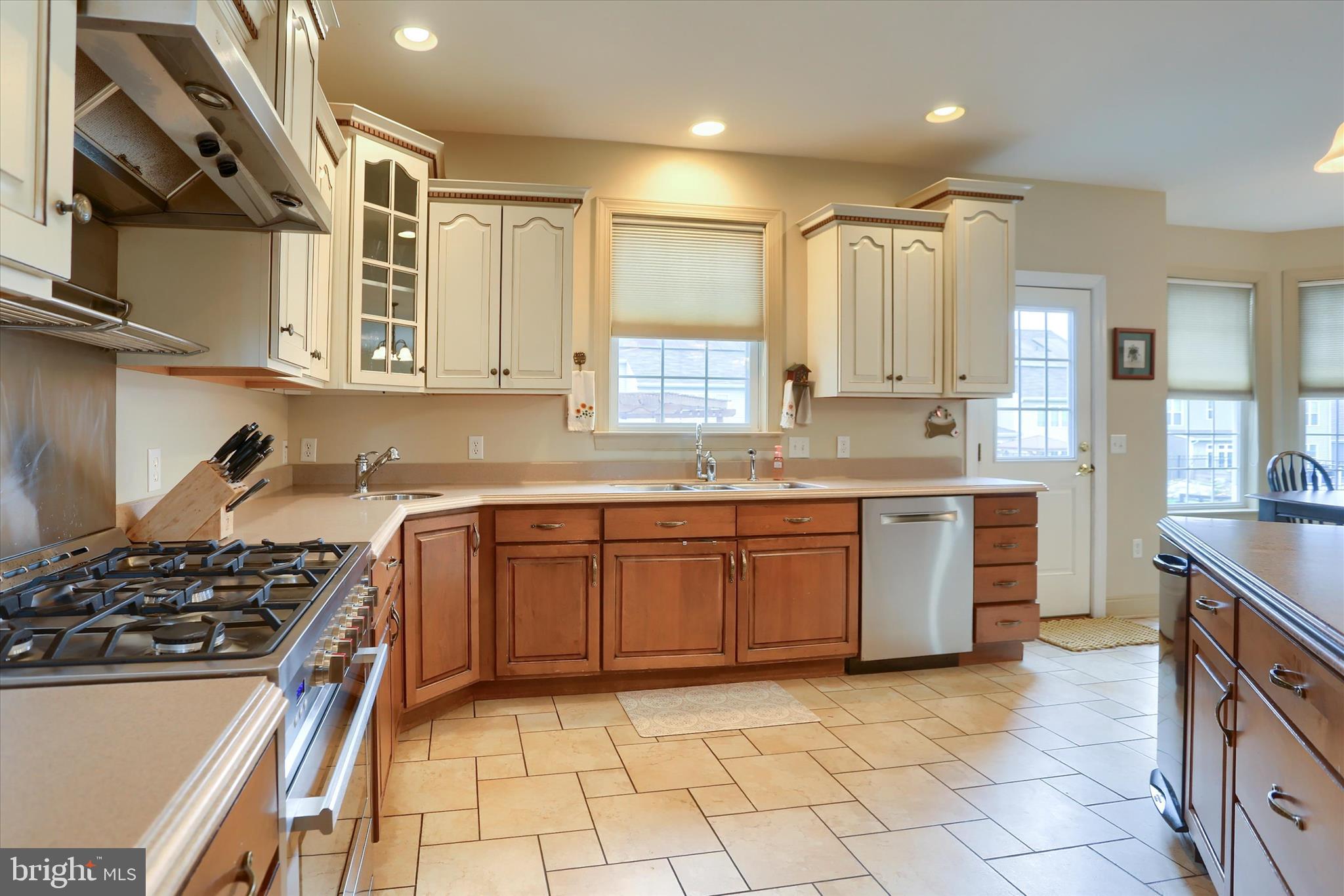 WALNUT POINT - Residential