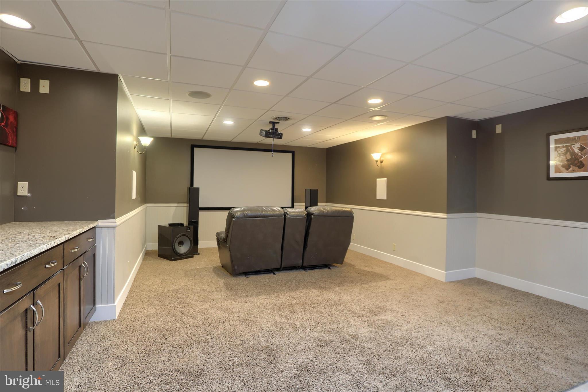 WALNUT POINT - Residential