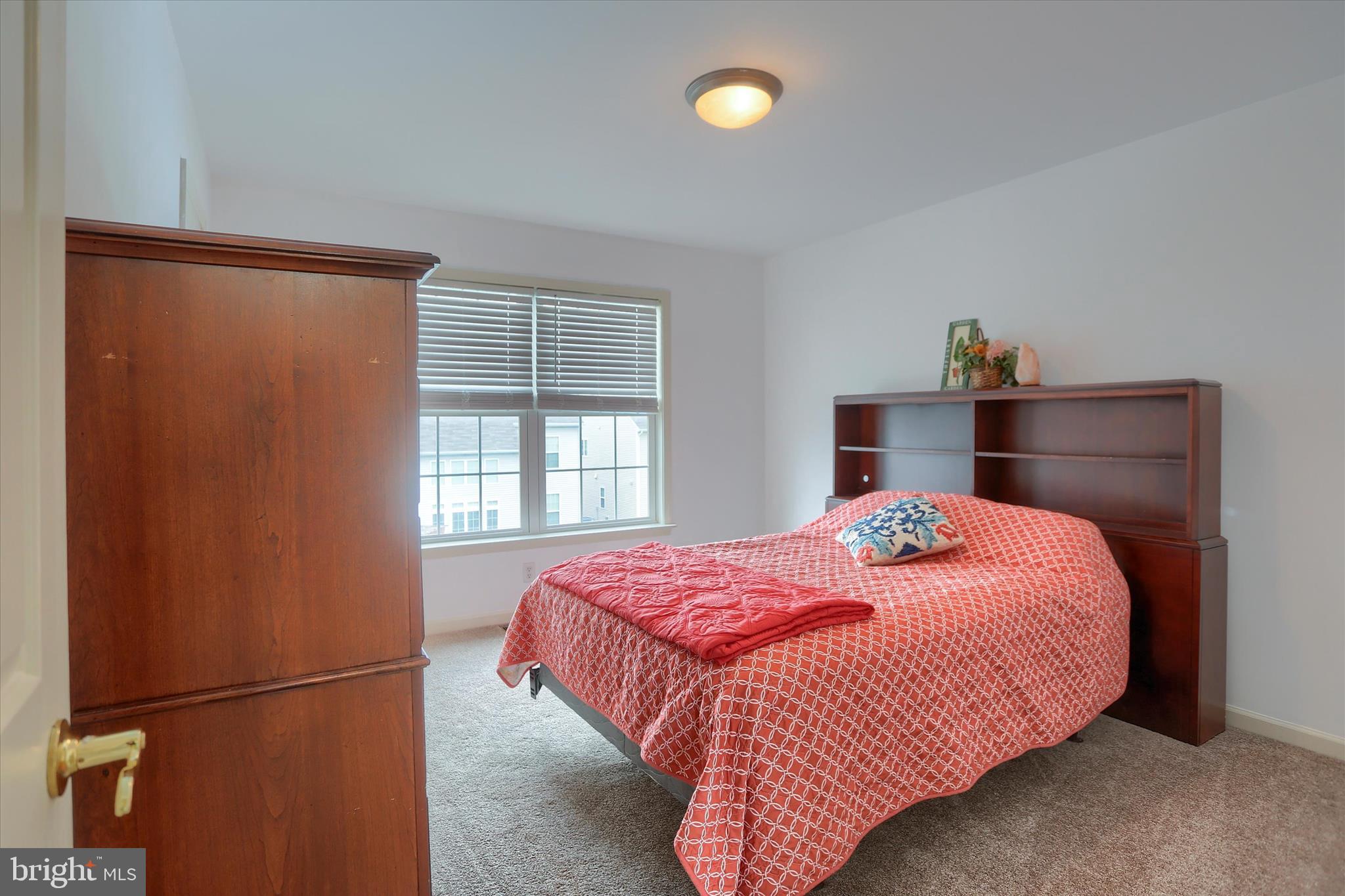 WALNUT POINT - Residential