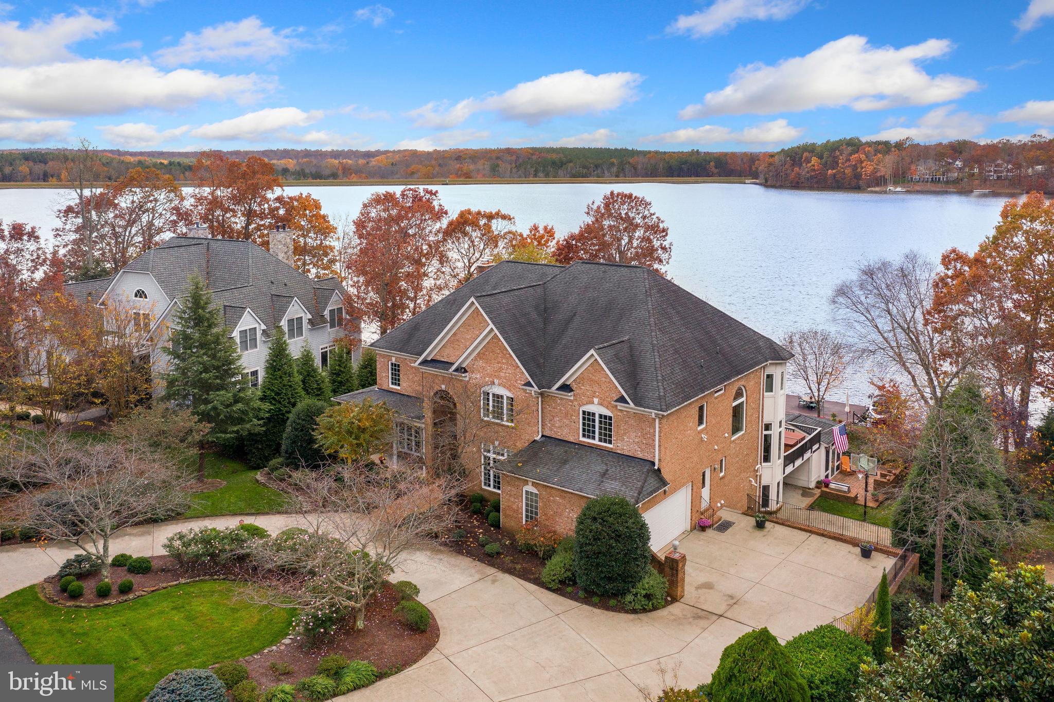 FAWN LAKE - Residential