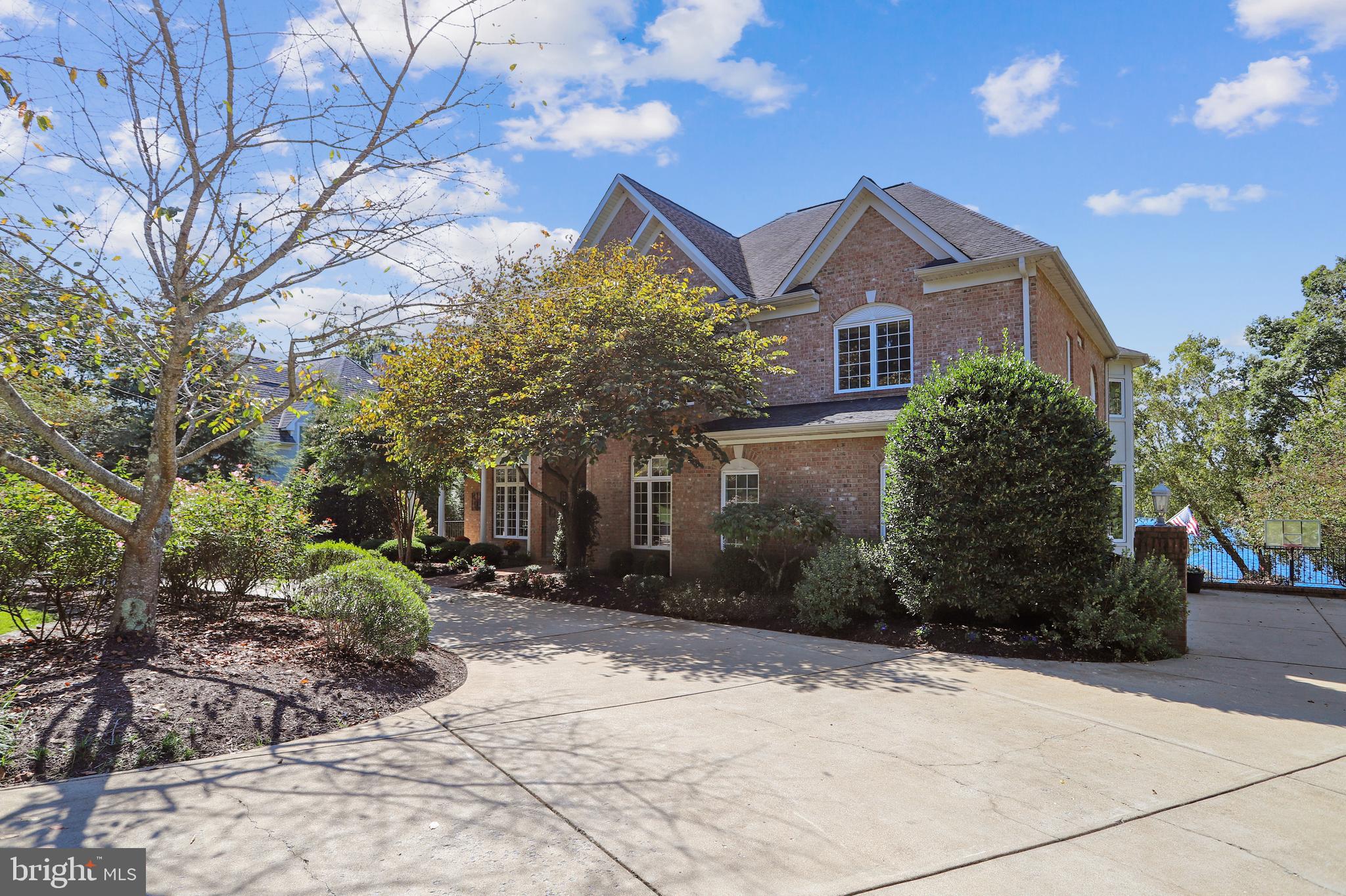 FAWN LAKE - Residential