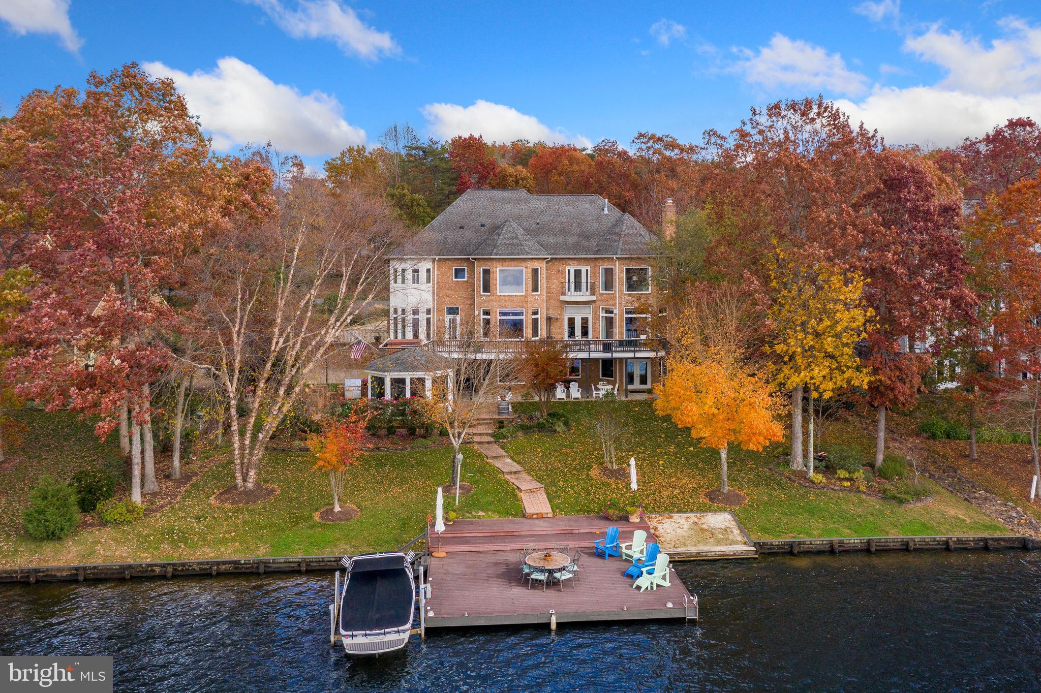 FAWN LAKE - Residential