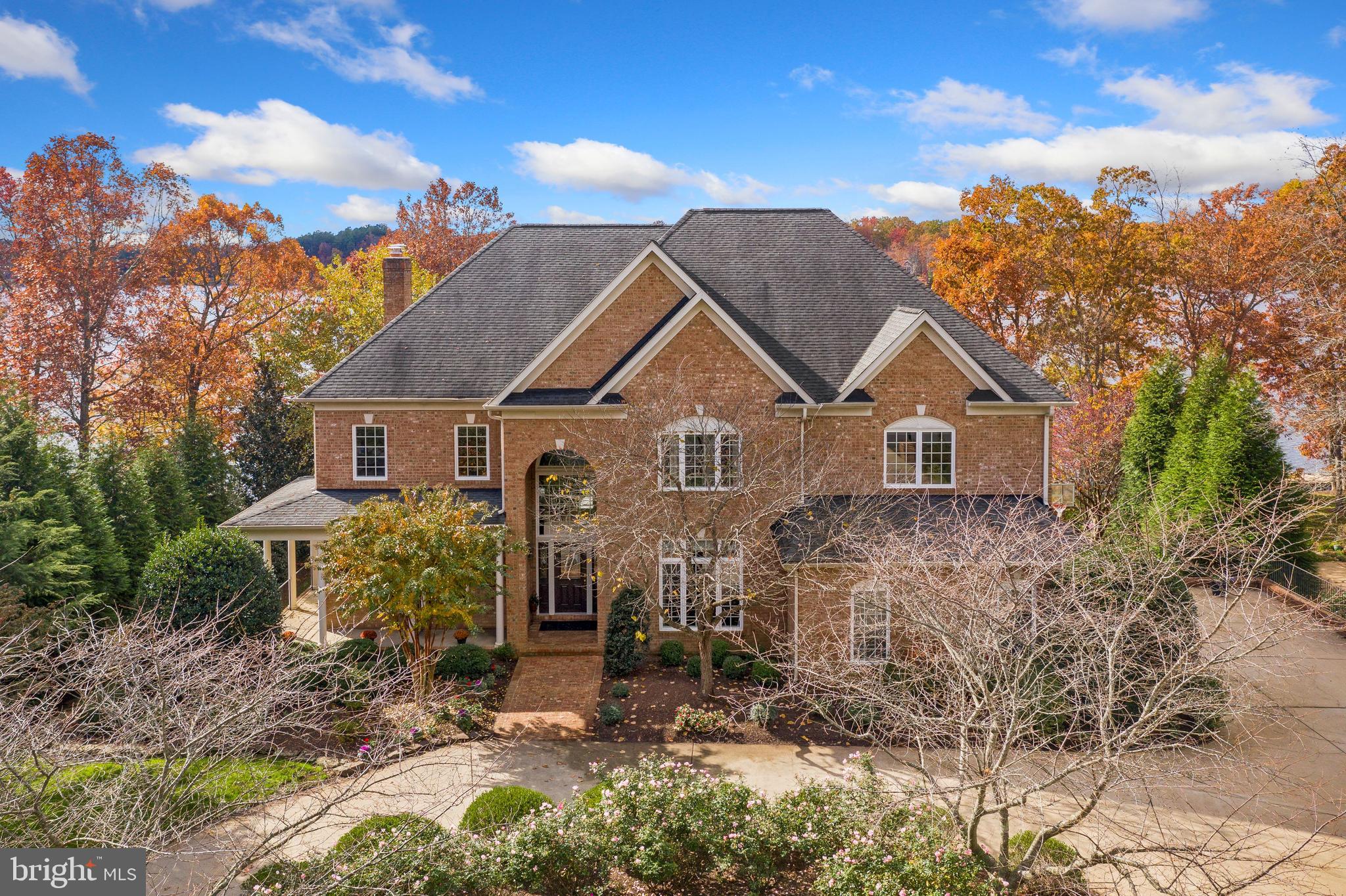 FAWN LAKE - Residential