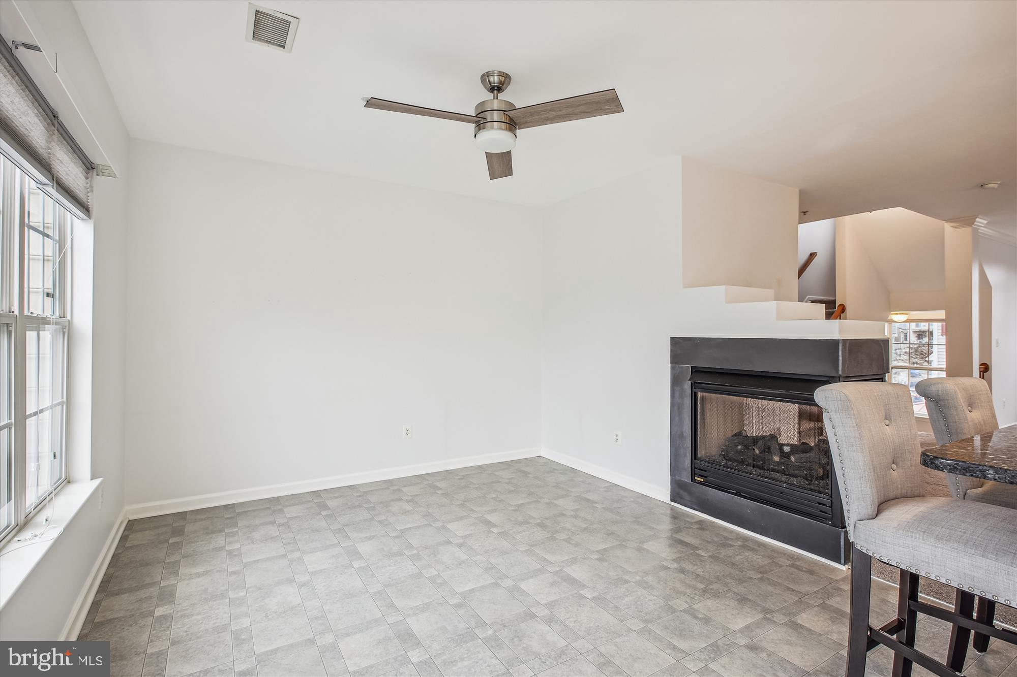 LAKELANDS - Residential Lease