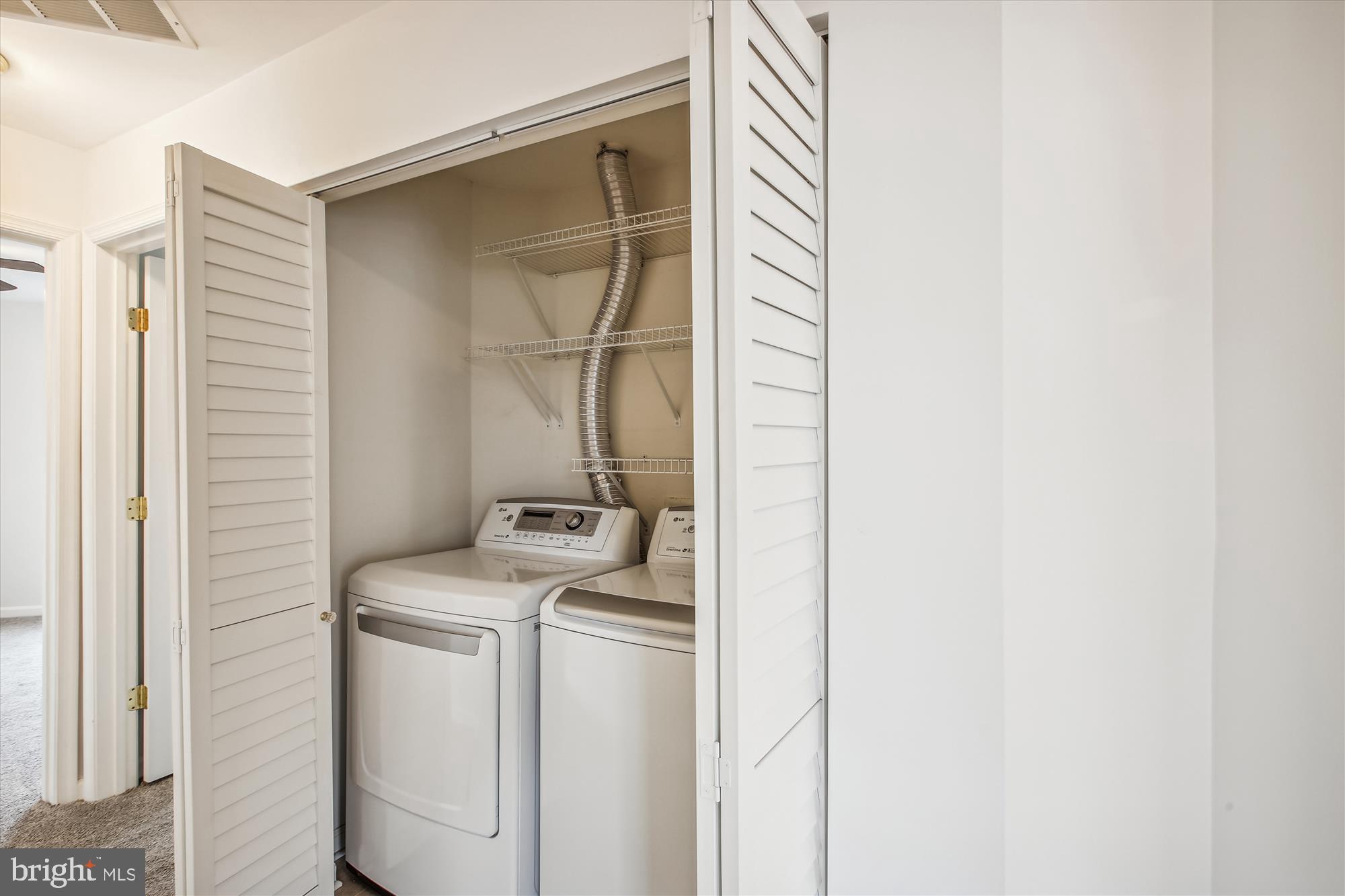 LAKELANDS - Residential Lease