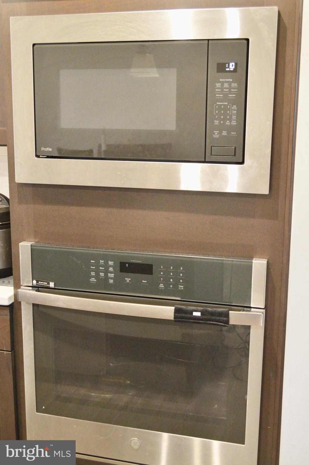 STONE BARN VILLAGE - Residential Lease