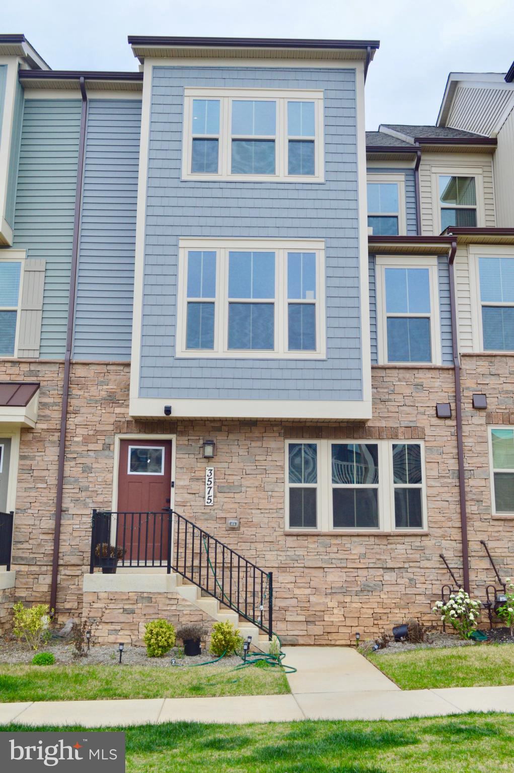 STONE BARN VILLAGE - Residential Lease