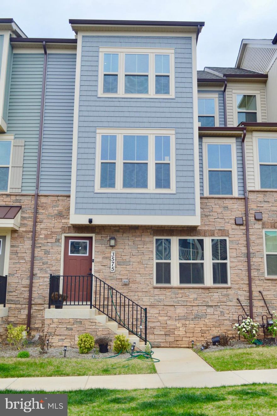 Great opportunity to rent and available to move from June 1st! Beautiful sunfilled townhome in the most sought new Stone Barn community of Villages of Urbana. 2021 built home by Ryan Homes with an attached garage that offers an updated take on outdoor living. Inside, the kitchen has a large island, plenty of cabinets, and a pantry for storage. Upstairs are 3 large bedrooms, including the primary suite with a walk-in closet and bath with dual vanities and a large shower with a seat.  Walking distance to Sugarloaf Elementary School. Community features: - 2 community centers - 3 pools (lazy river, fountain, and slides) - Tennis courts - Walking and biking trails - Urbana school district -Community garden and farmer's market - And more!