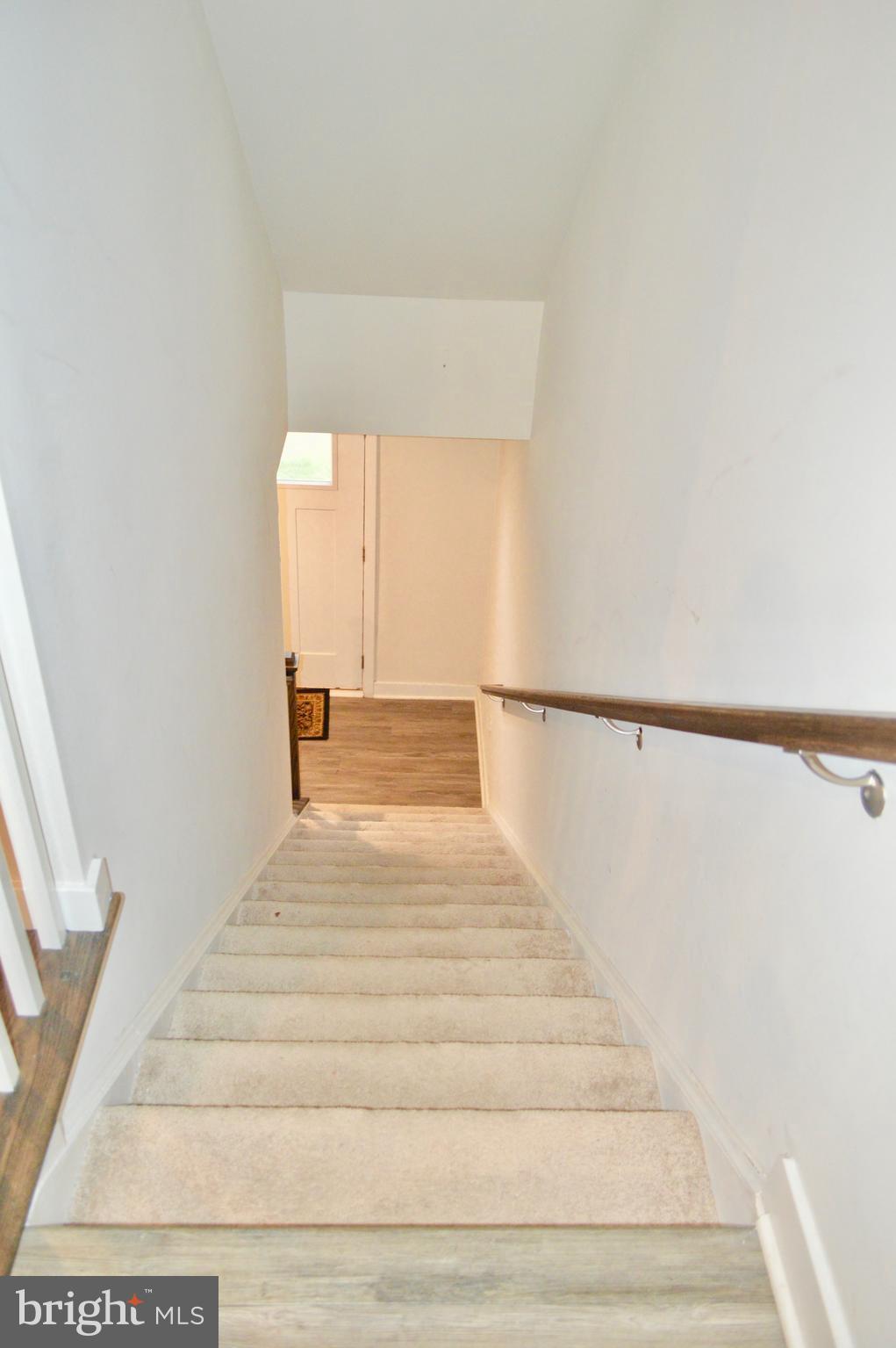 STONE BARN VILLAGE - Residential Lease