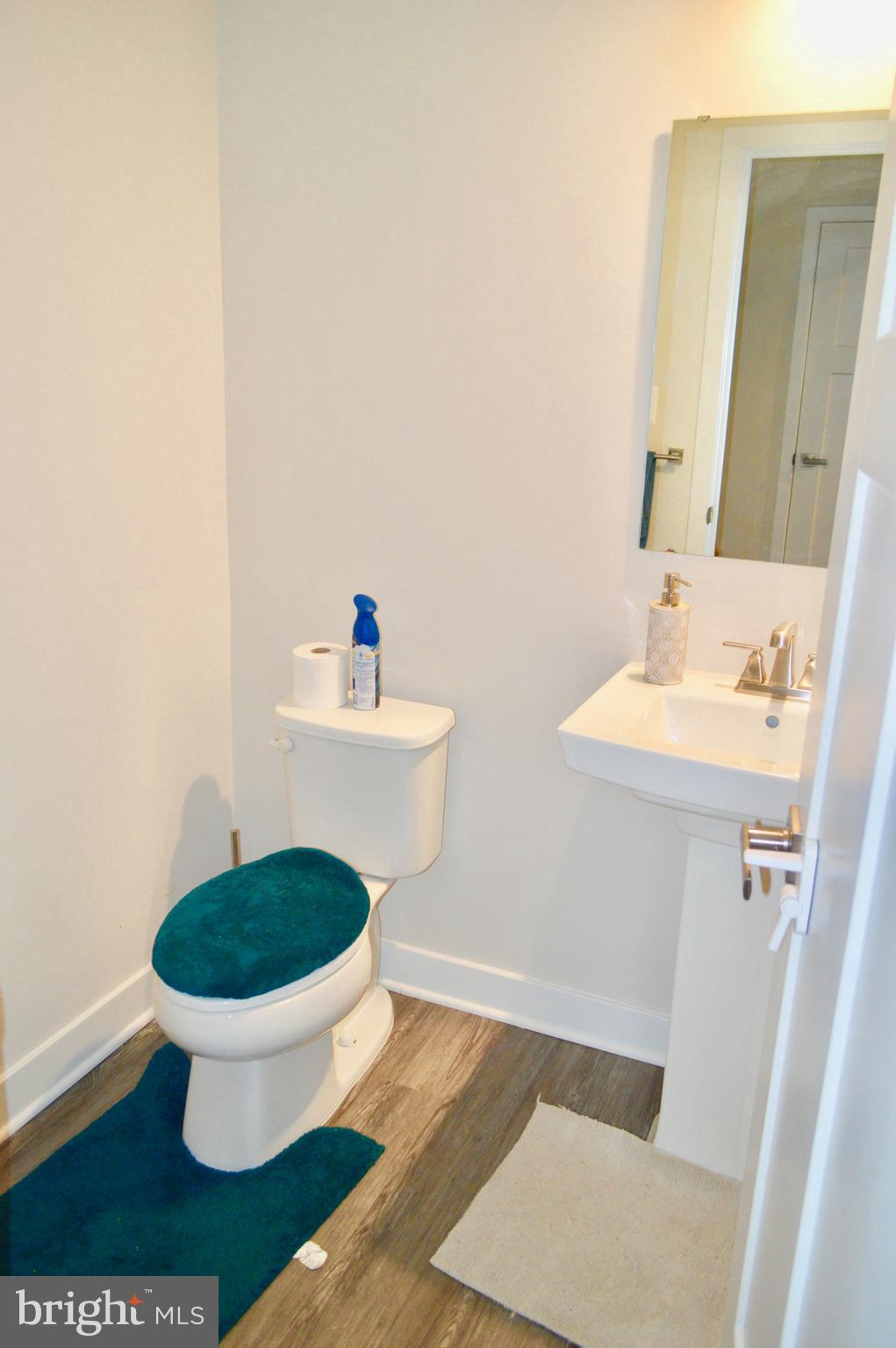 STONE BARN VILLAGE - Residential Lease