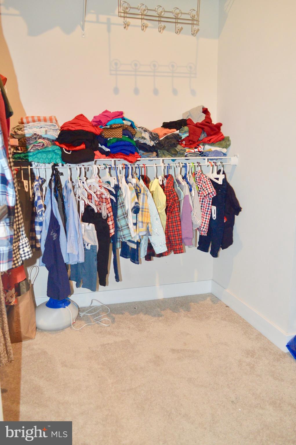 STONE BARN VILLAGE - Residential Lease