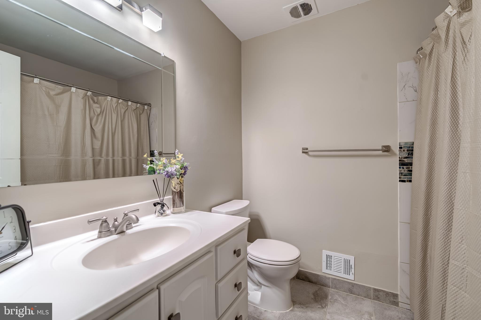 KINGS PARK WEST - Residential