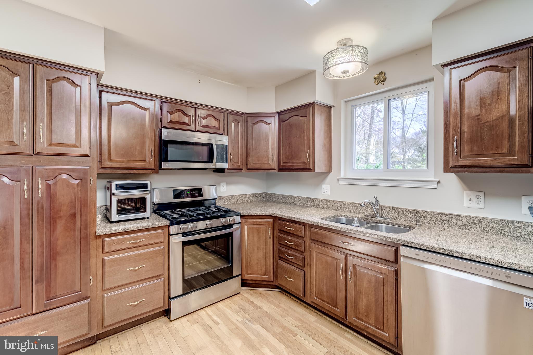 KINGS PARK WEST - Residential