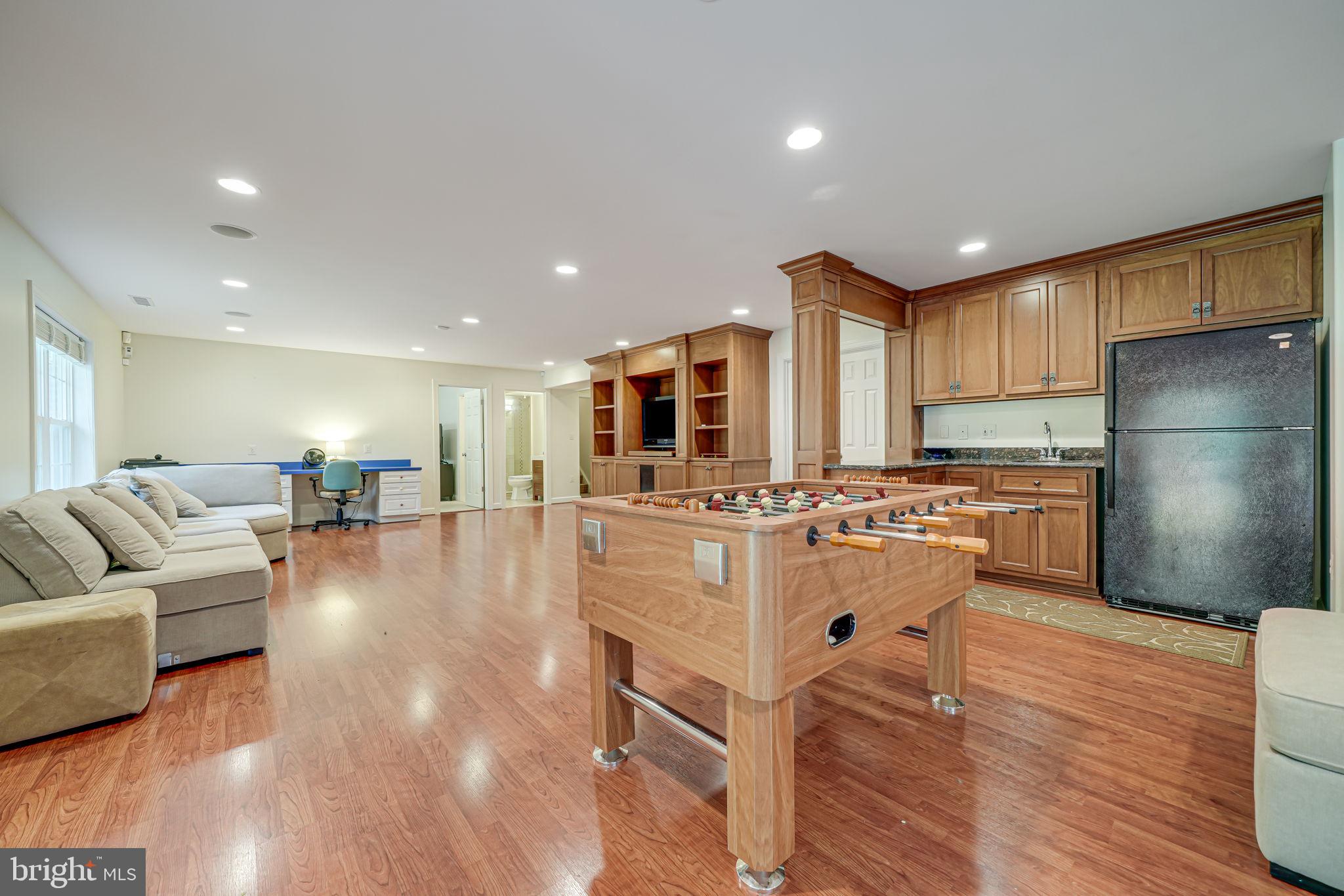 LAMBIANCE OF MCLEAN - Residential