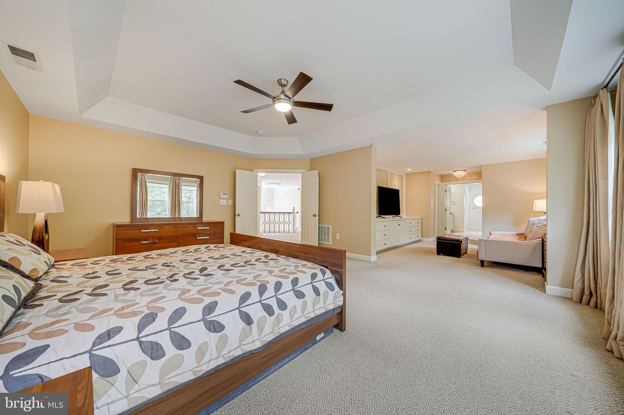 LAMBIANCE OF MCLEAN - Residential