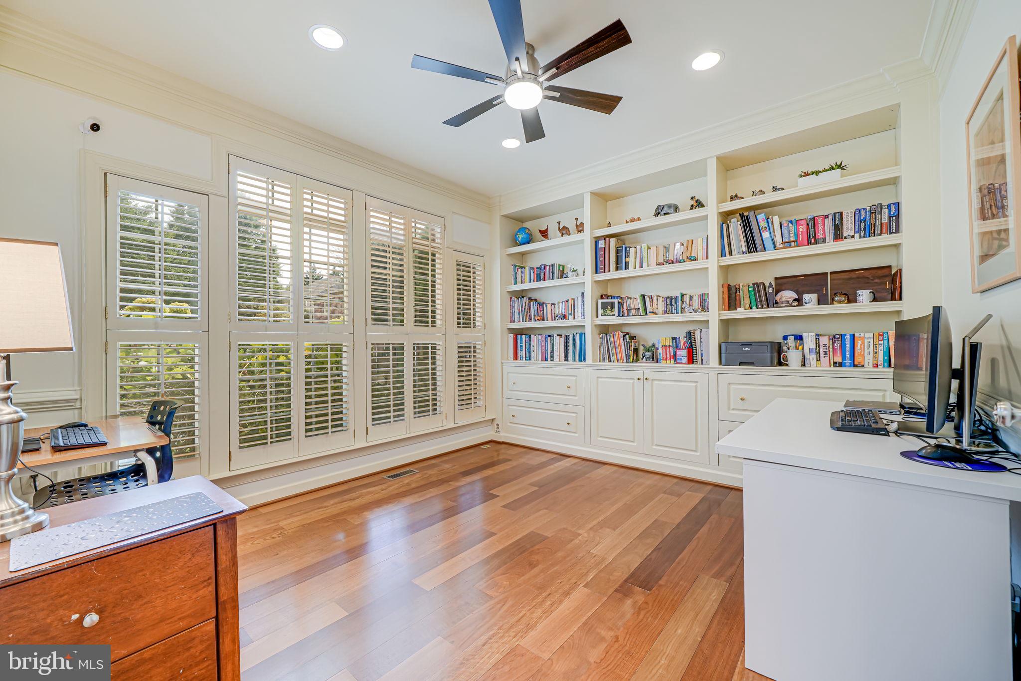 LAMBIANCE OF MCLEAN - Residential