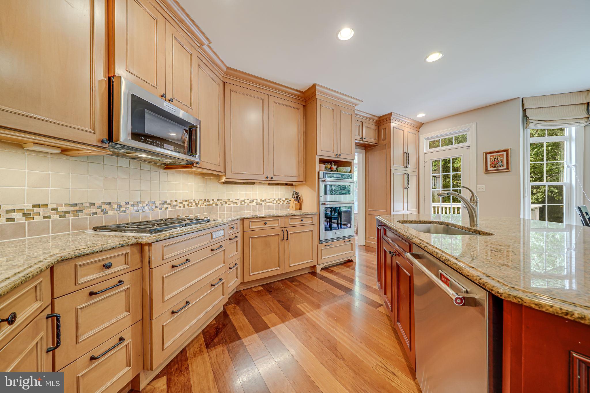 LAMBIANCE OF MCLEAN - Residential