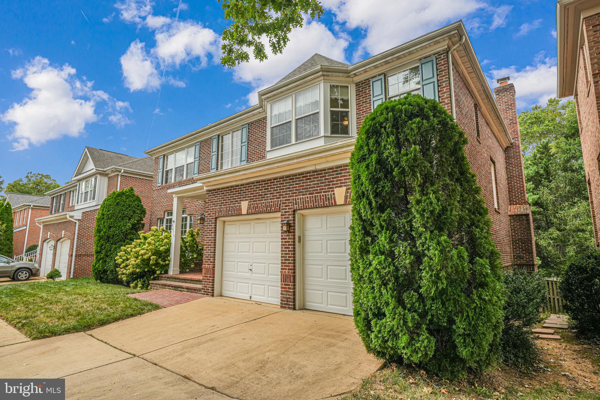 LAMBIANCE OF MCLEAN - Residential