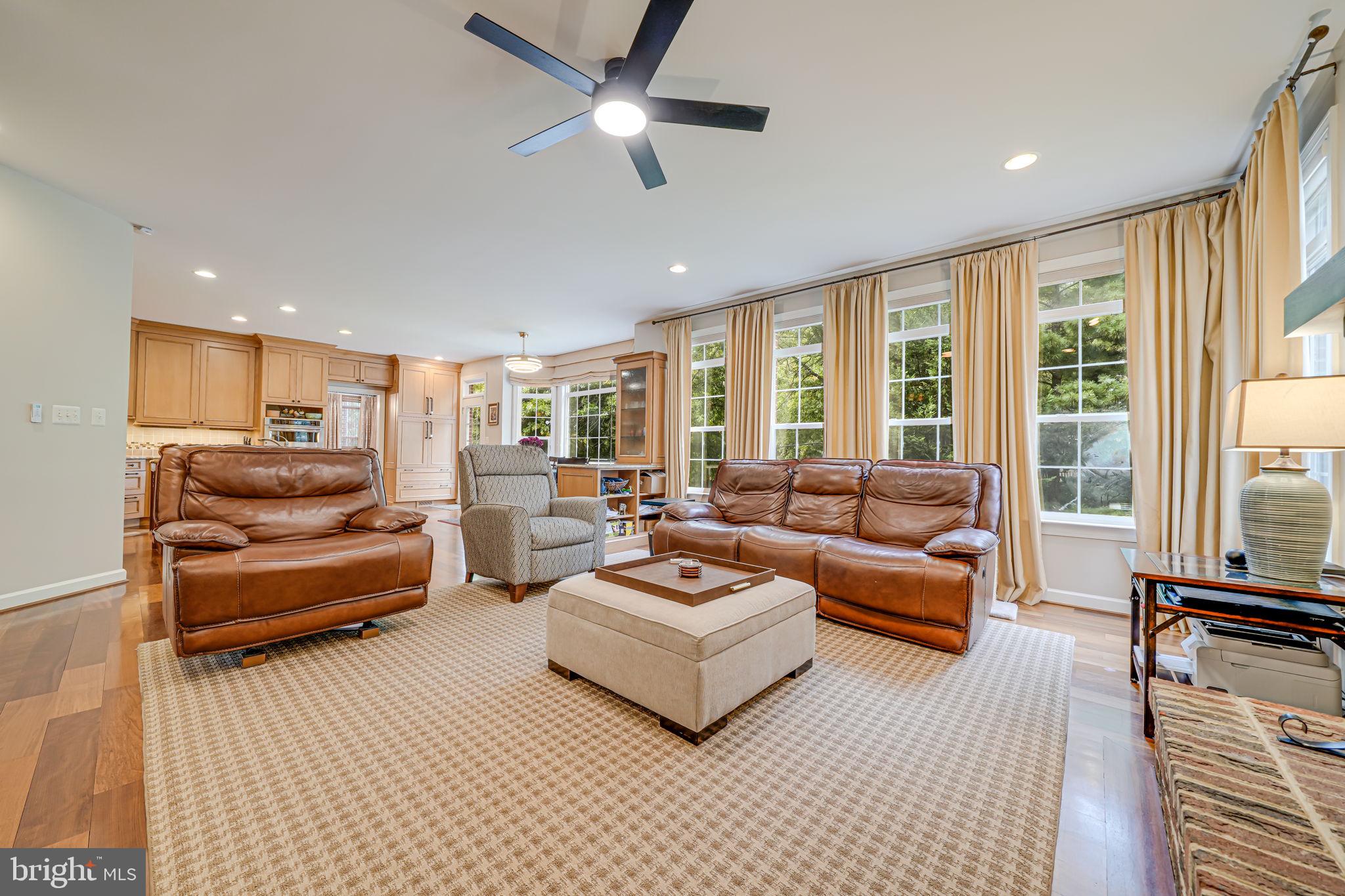 LAMBIANCE OF MCLEAN - Residential