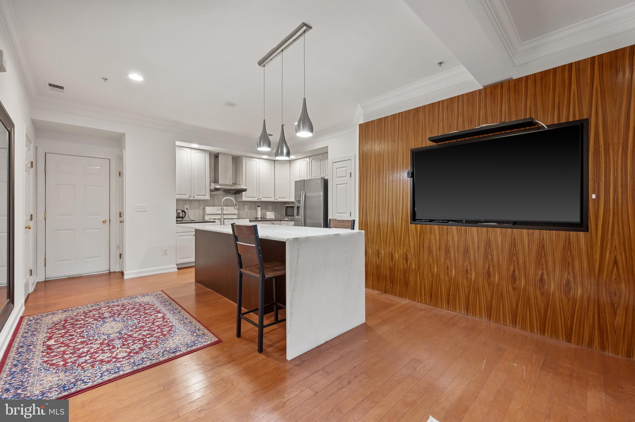 HIDDEN CREEK - Residential Lease