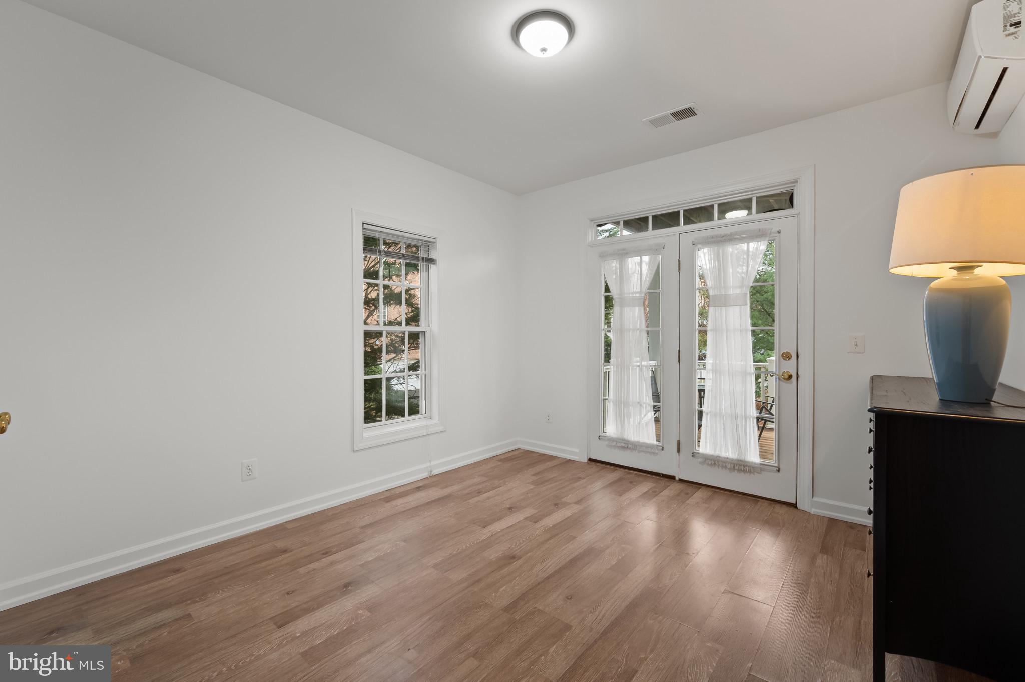 HIDDEN CREEK - Residential Lease