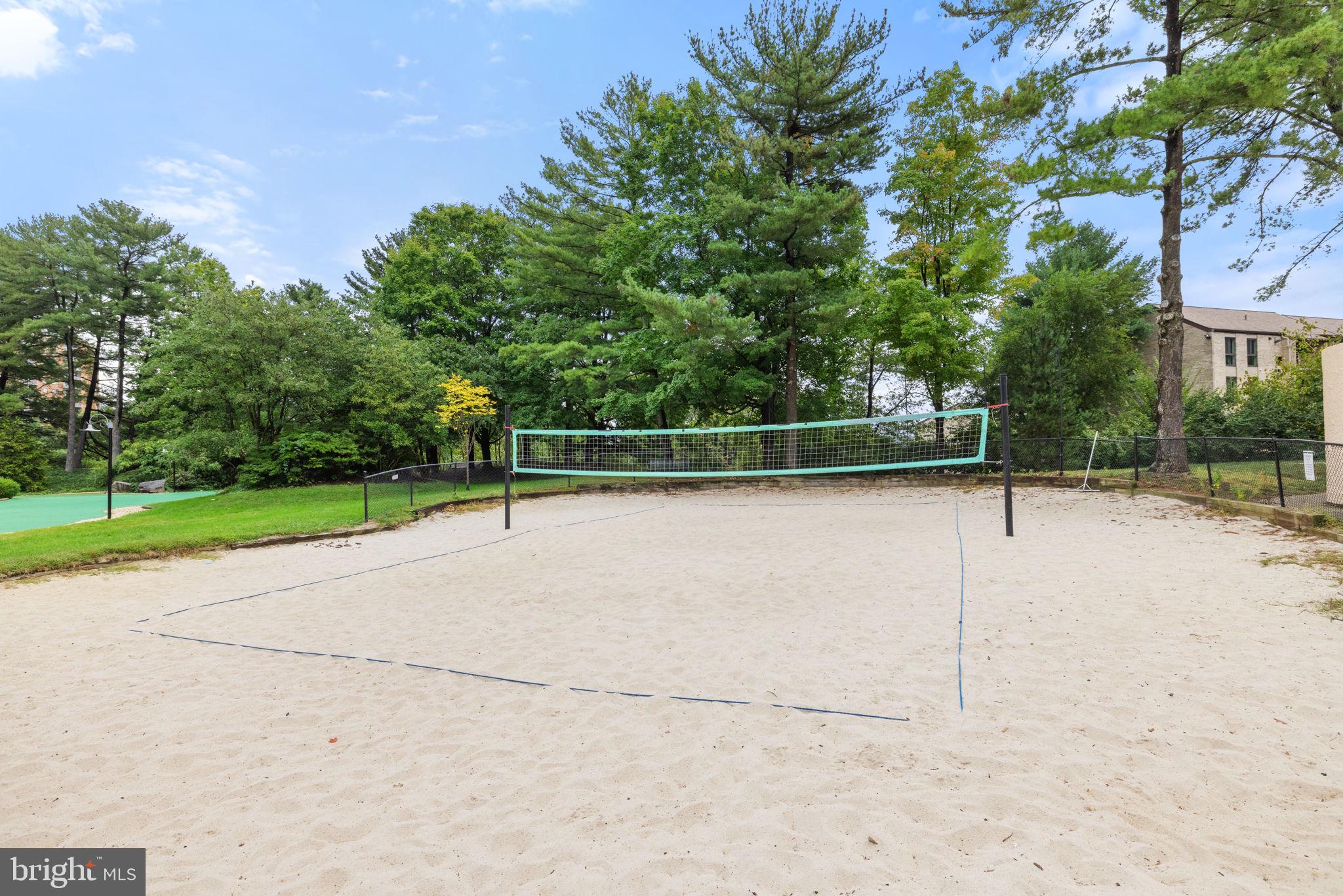 WATERGATE AT LANDMARK - Residential