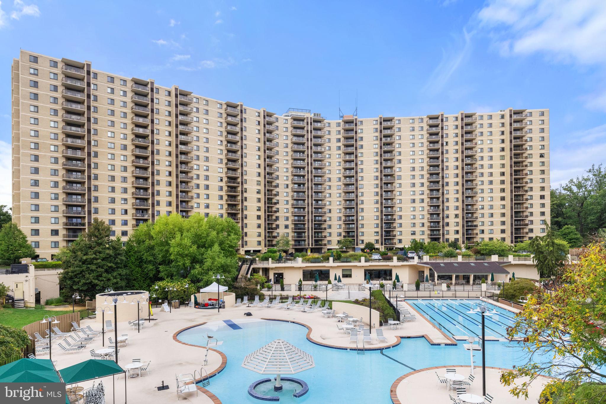 WATERGATE AT LANDMARK - Residential