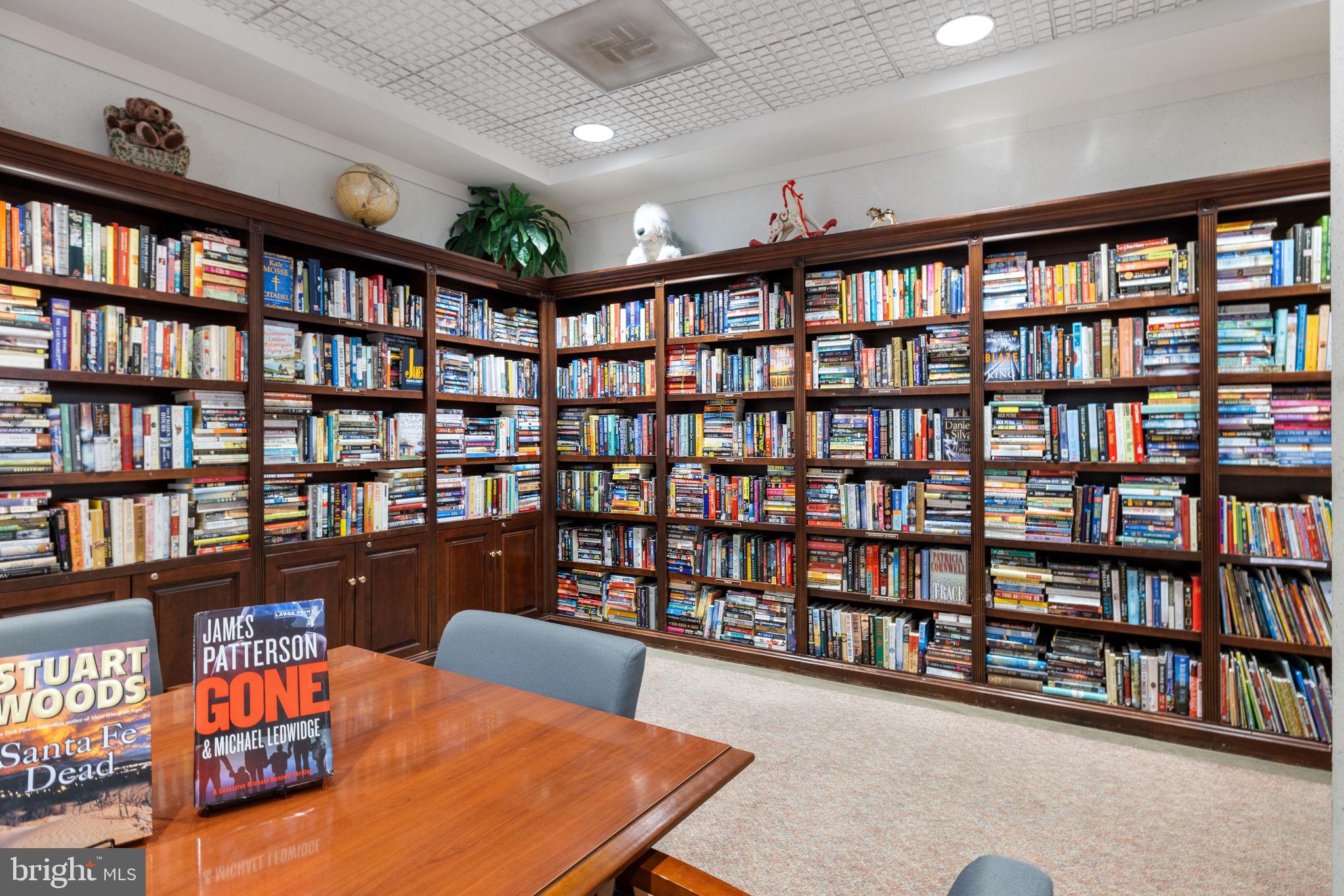 WATERGATE AT LANDMARK - Residential