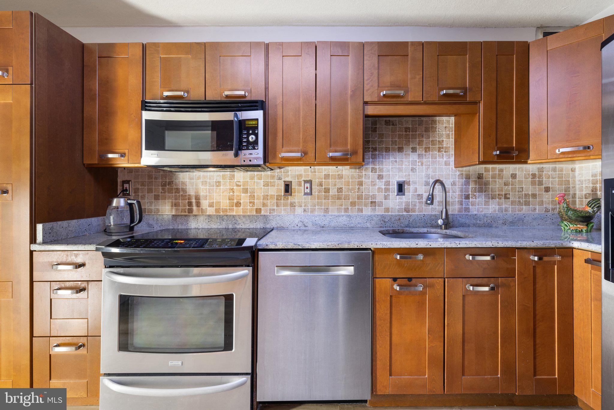 WATERGATE AT LANDMARK - Residential