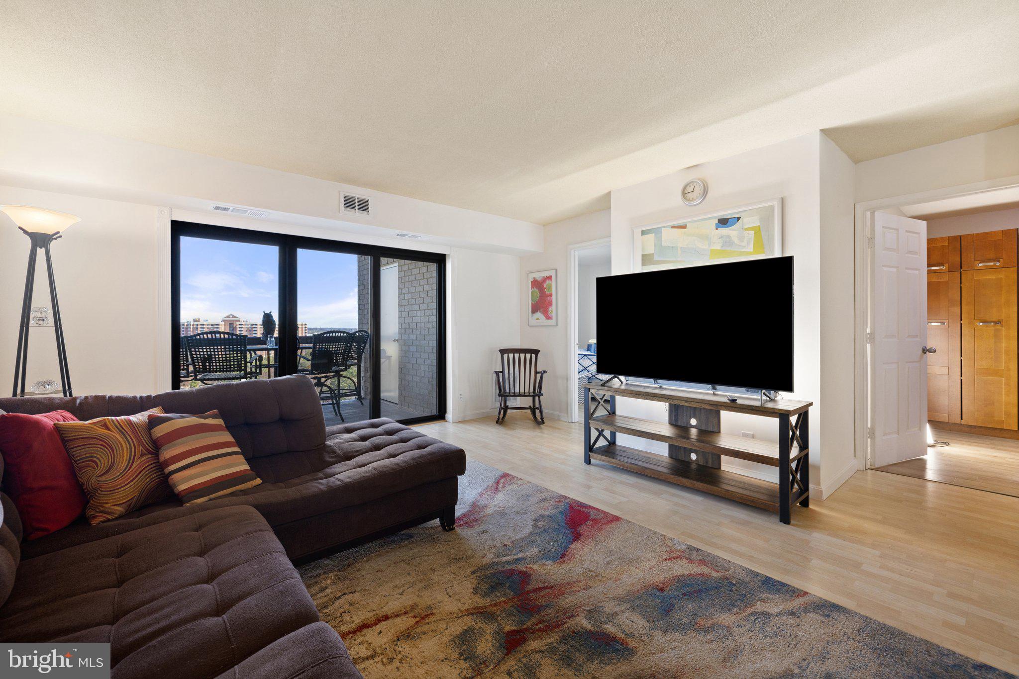 WATERGATE AT LANDMARK - Residential