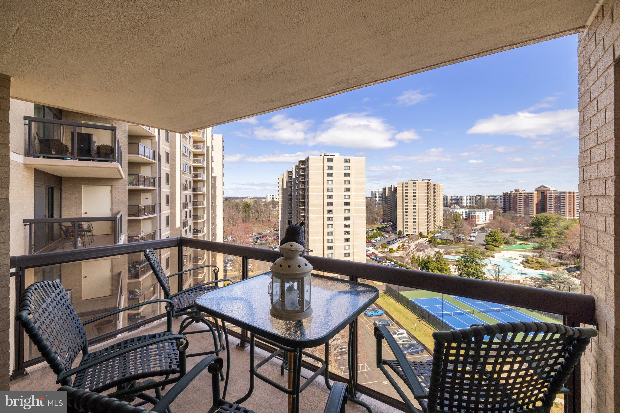 WATERGATE AT LANDMARK - Residential