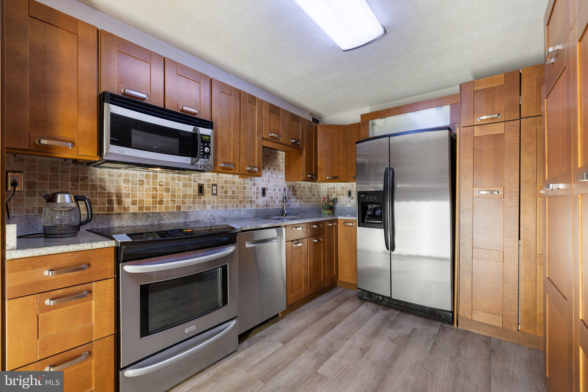 WATERGATE AT LANDMARK - Residential