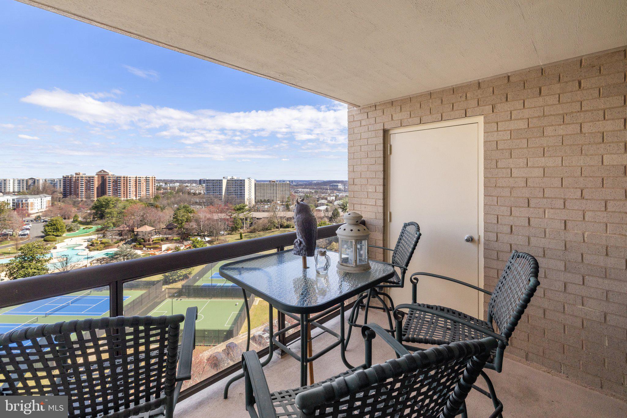 WATERGATE AT LANDMARK - Residential