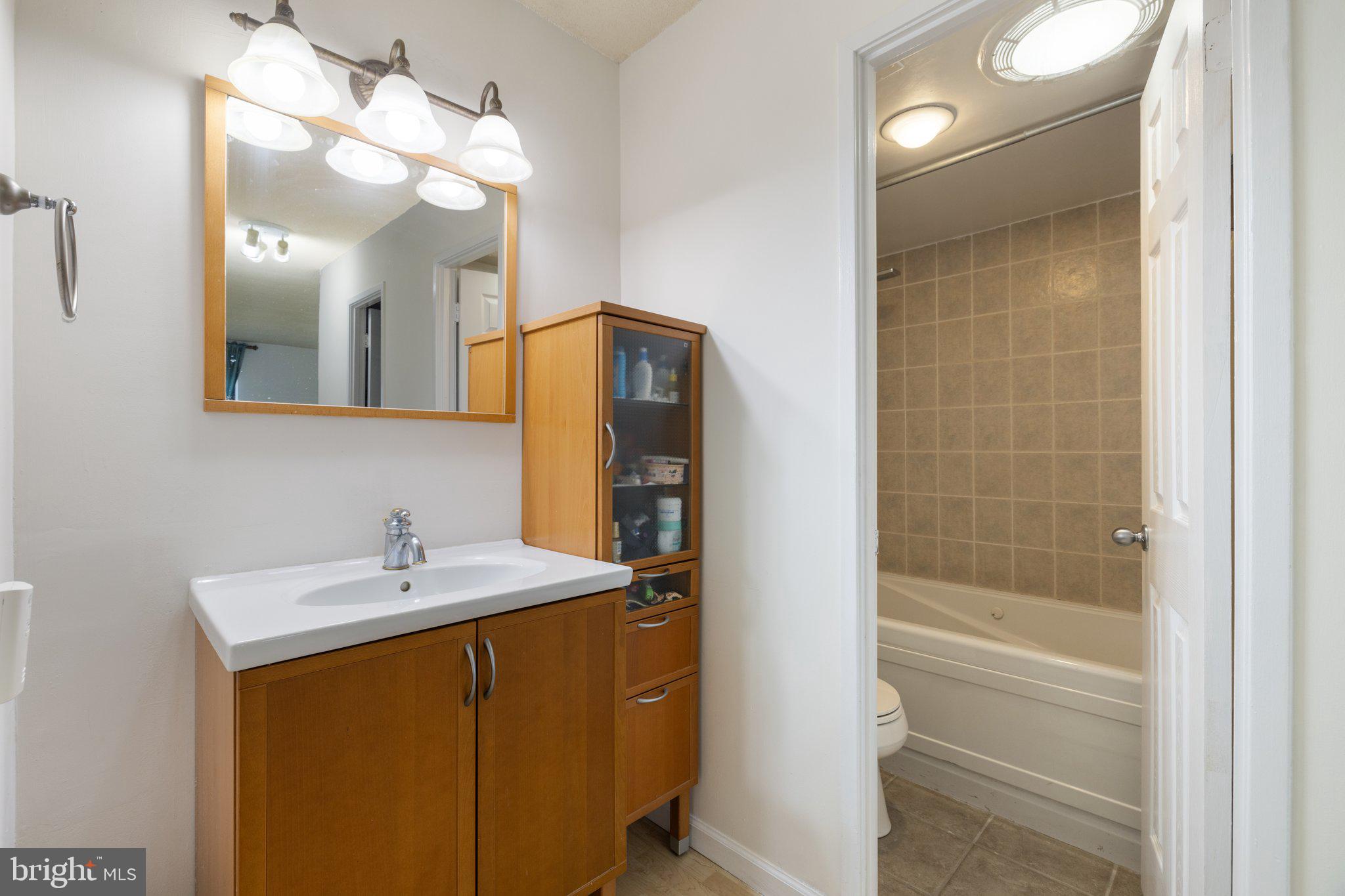 WATERGATE AT LANDMARK - Residential