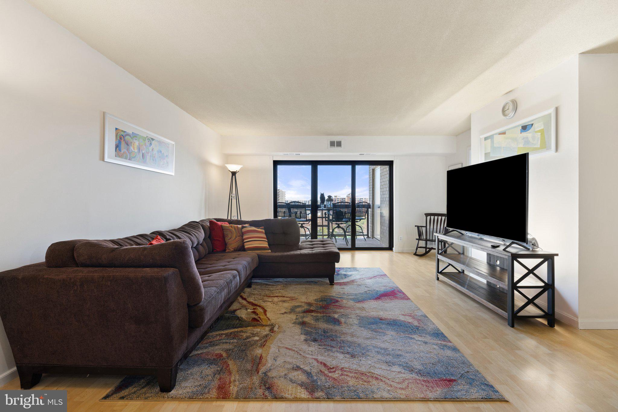 WATERGATE AT LANDMARK - Residential