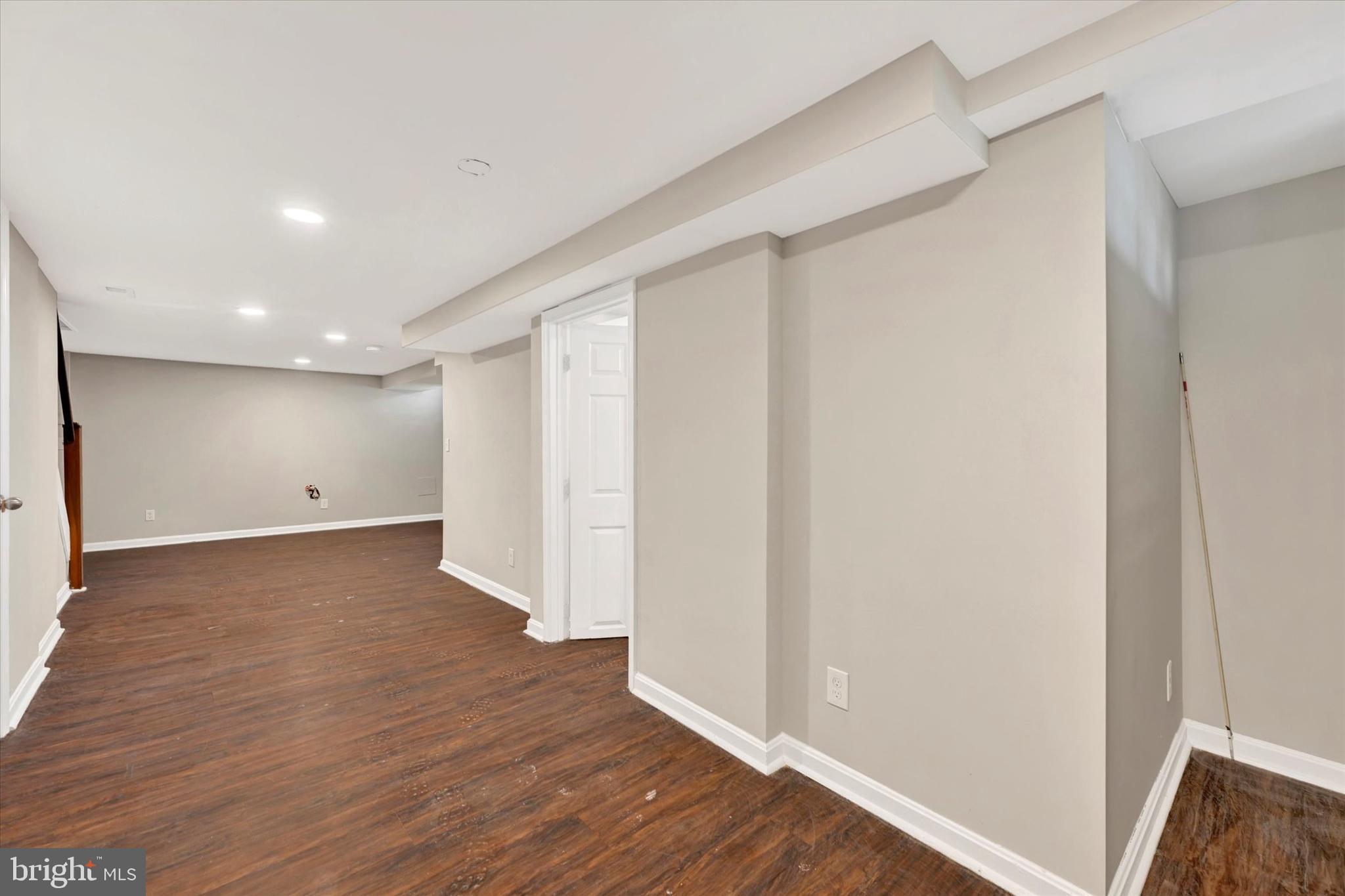 RIVERSIDE - Residential