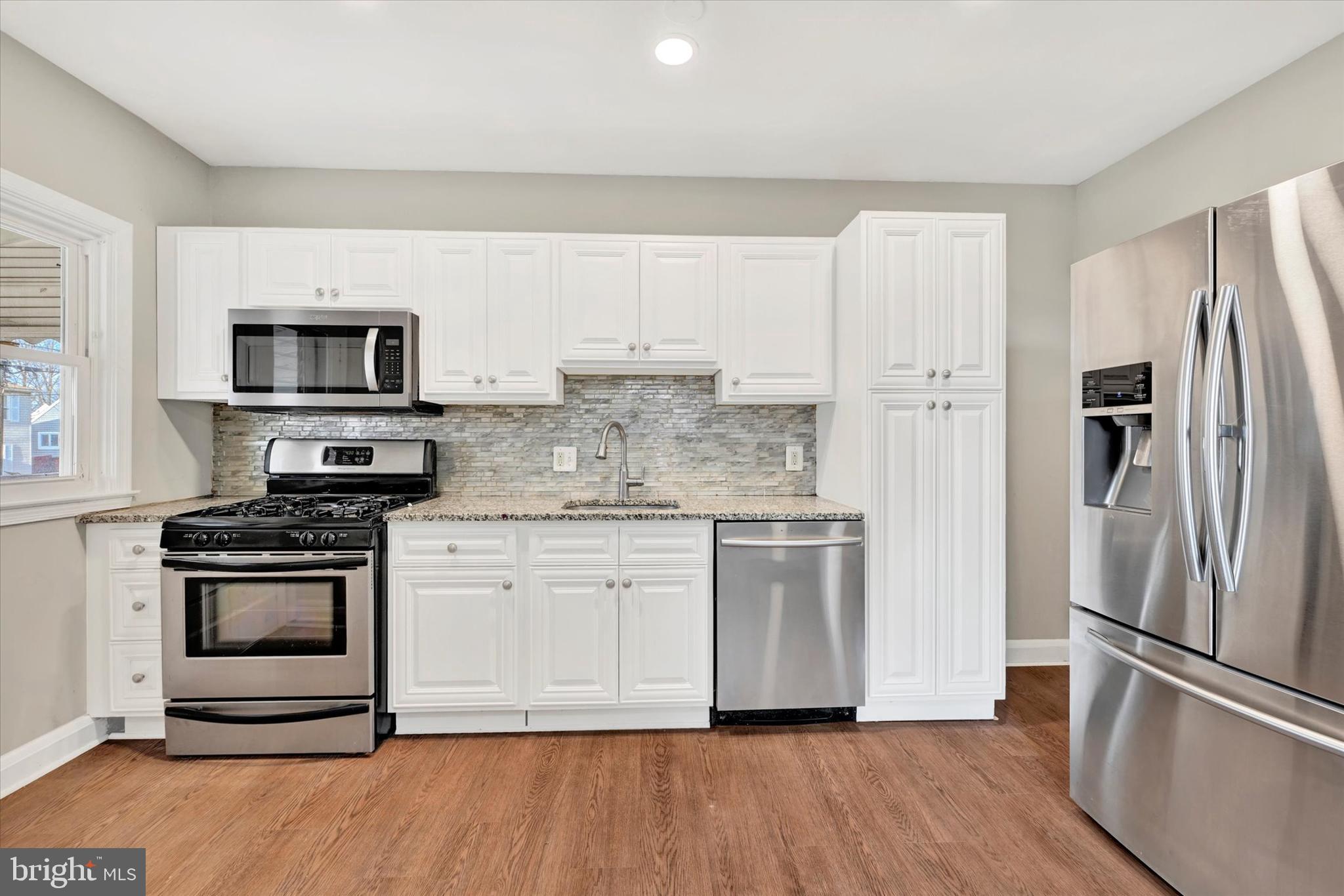 RIVERSIDE - Residential