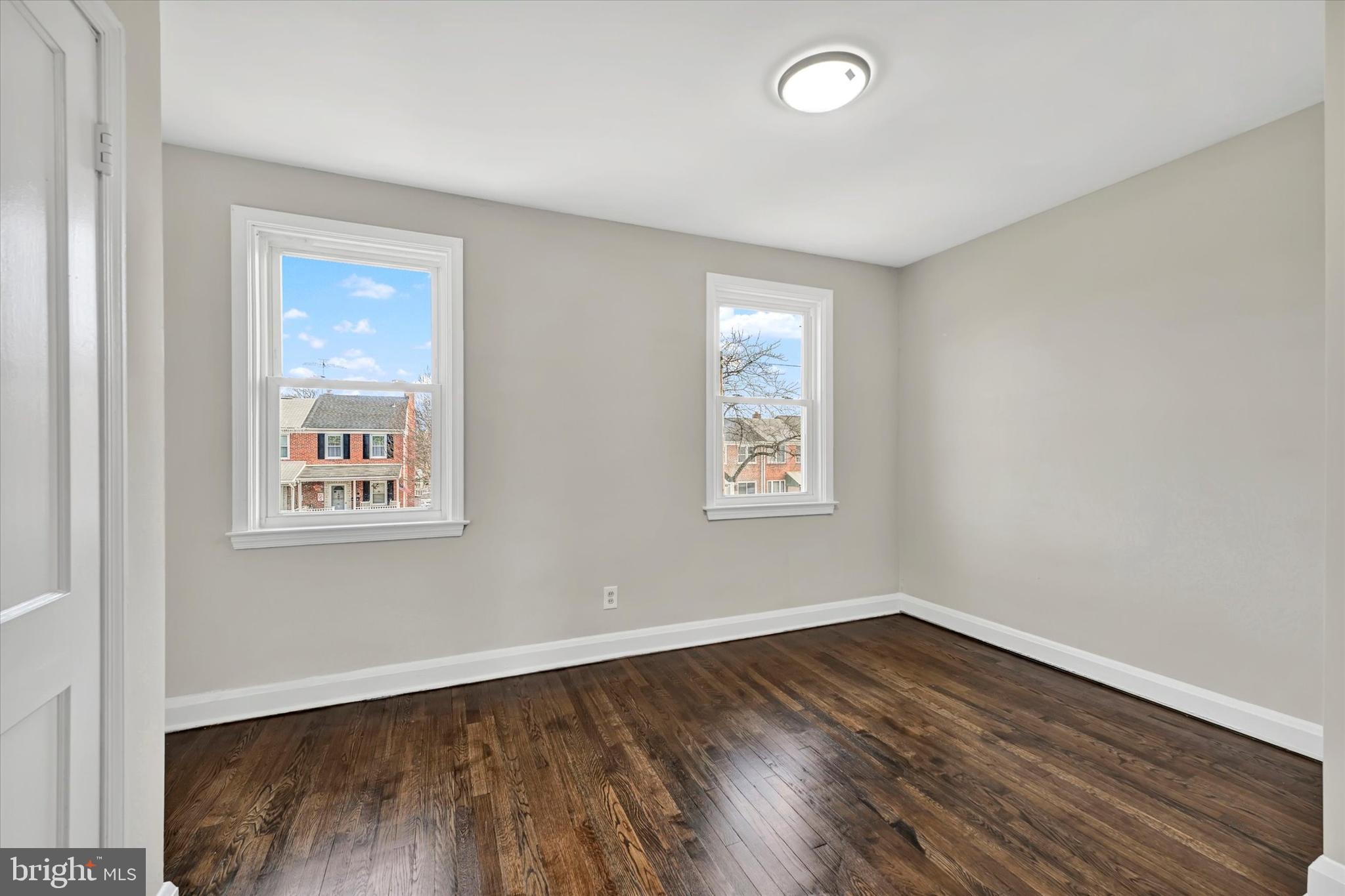 RIVERSIDE - Residential