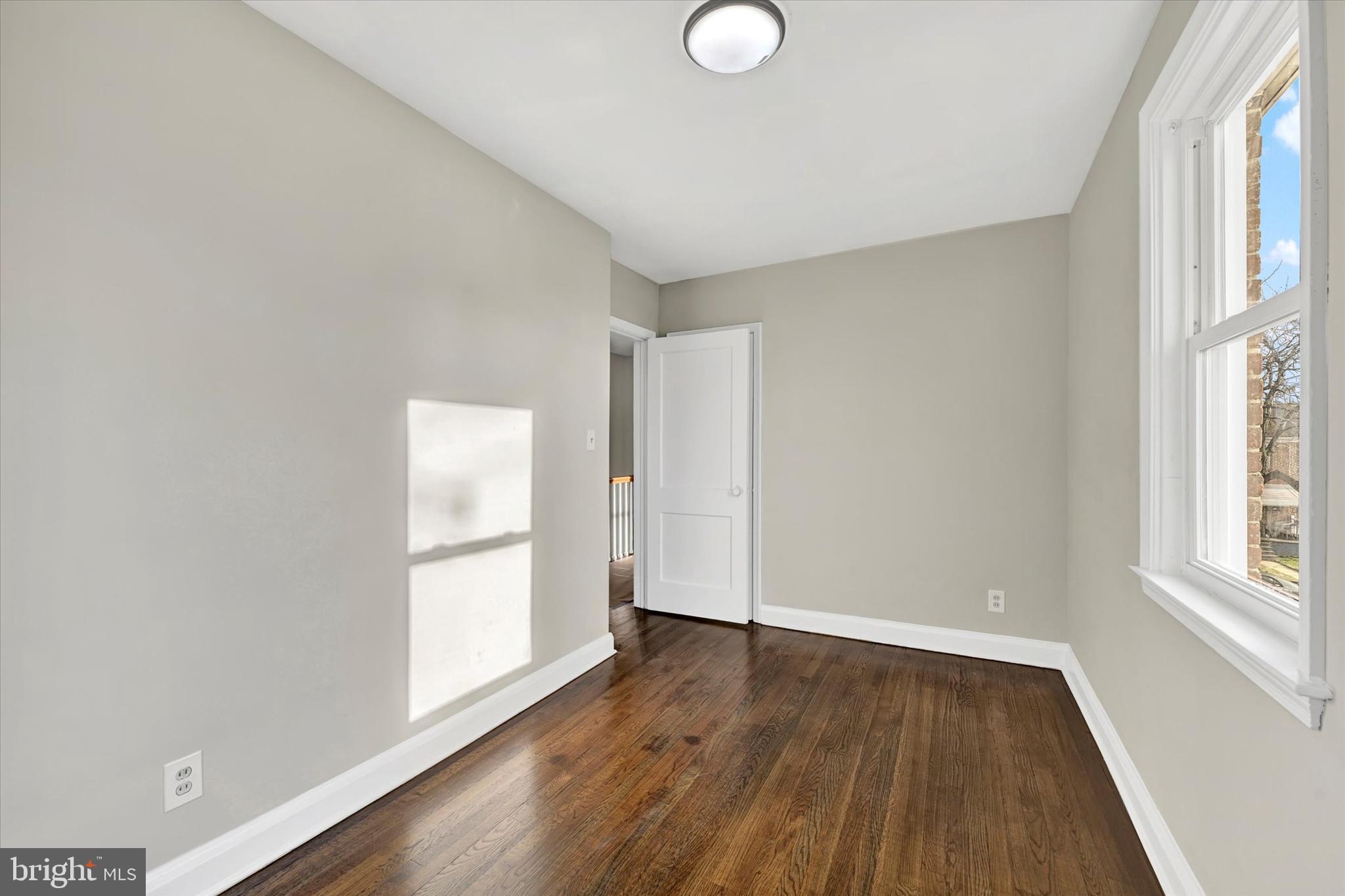 RIVERSIDE - Residential