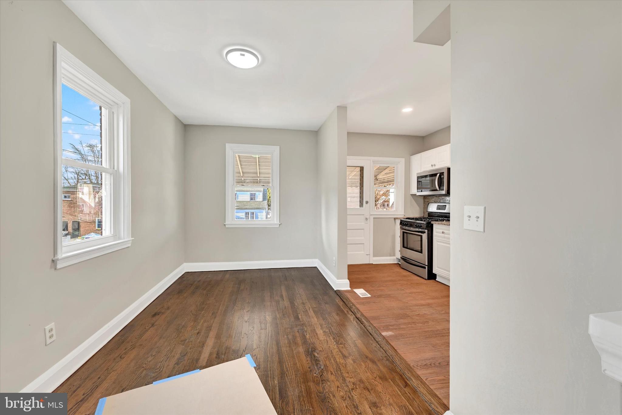 RIVERSIDE - Residential