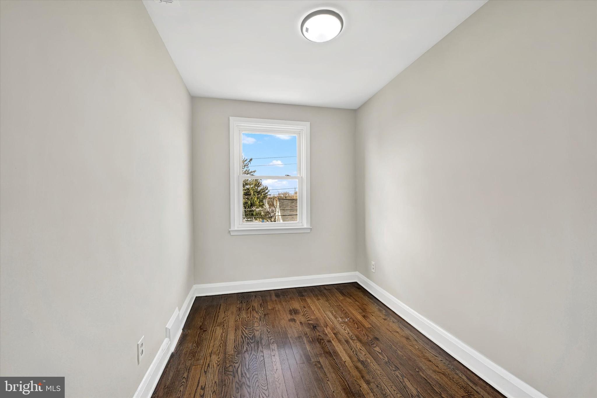 RIVERSIDE - Residential