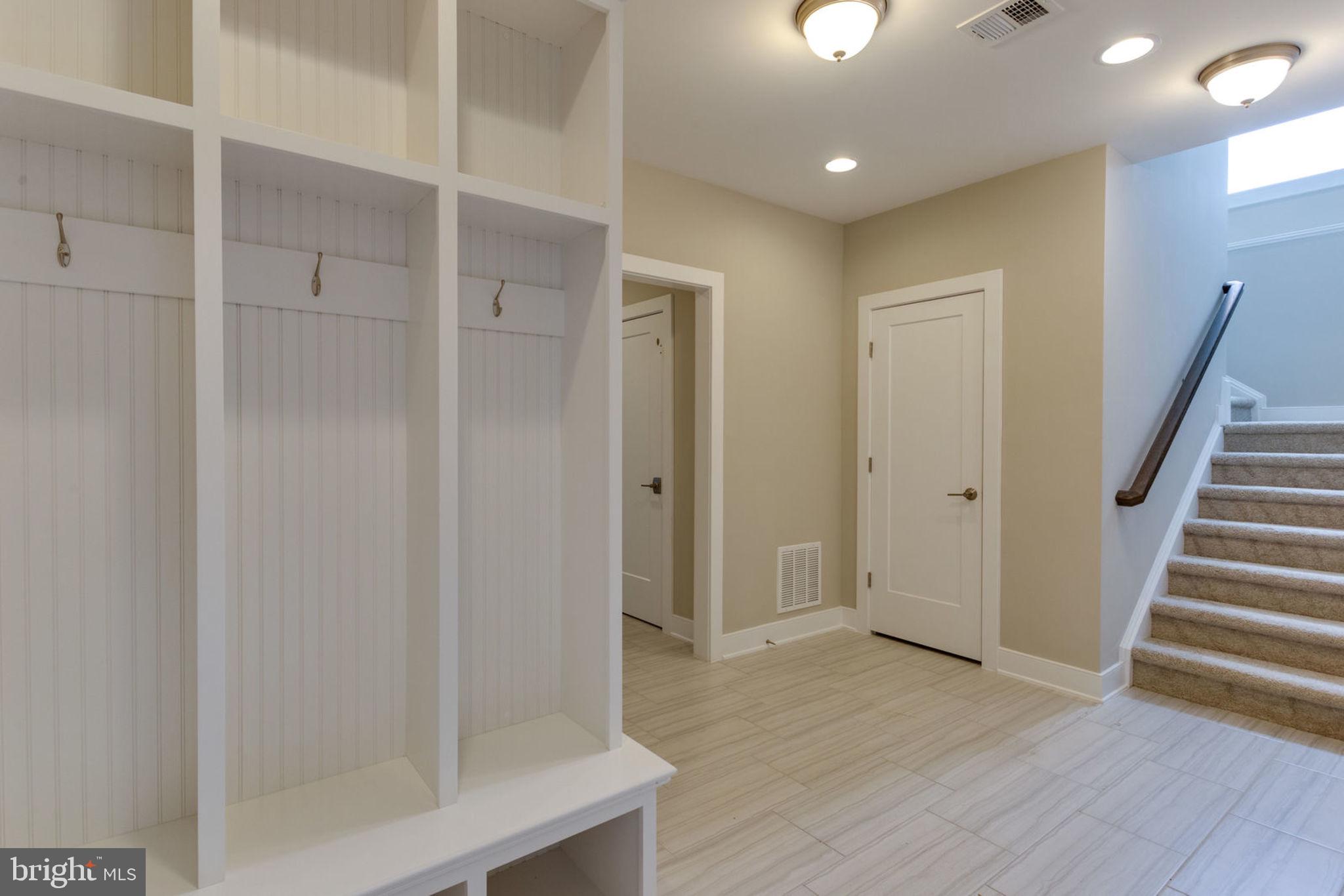 TUCKAHOE VILLAGE - Residential