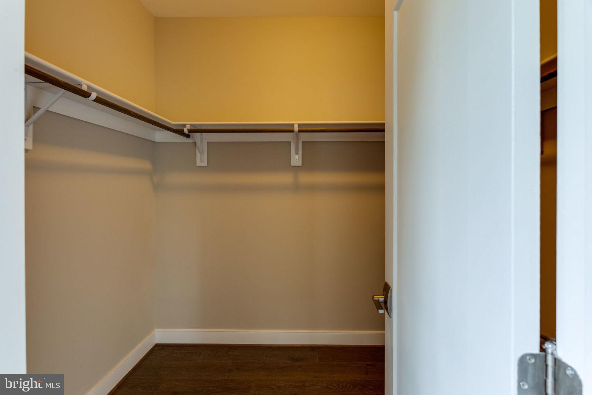 TUCKAHOE VILLAGE - Residential