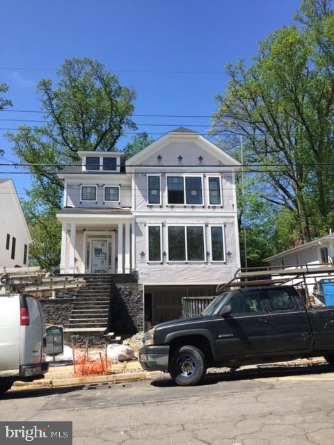 TUCKAHOE VILLAGE - Residential