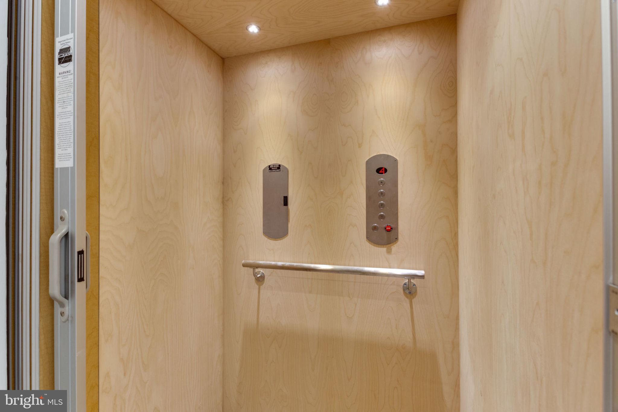 TUCKAHOE VILLAGE - Residential