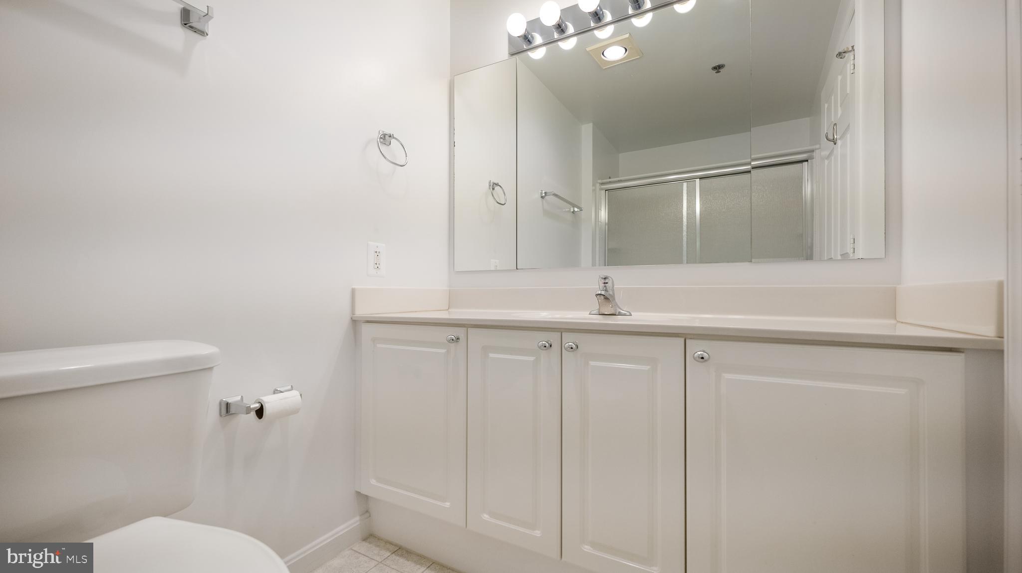 CREEKSIDE AT LEISURE WORLD - Residential Lease