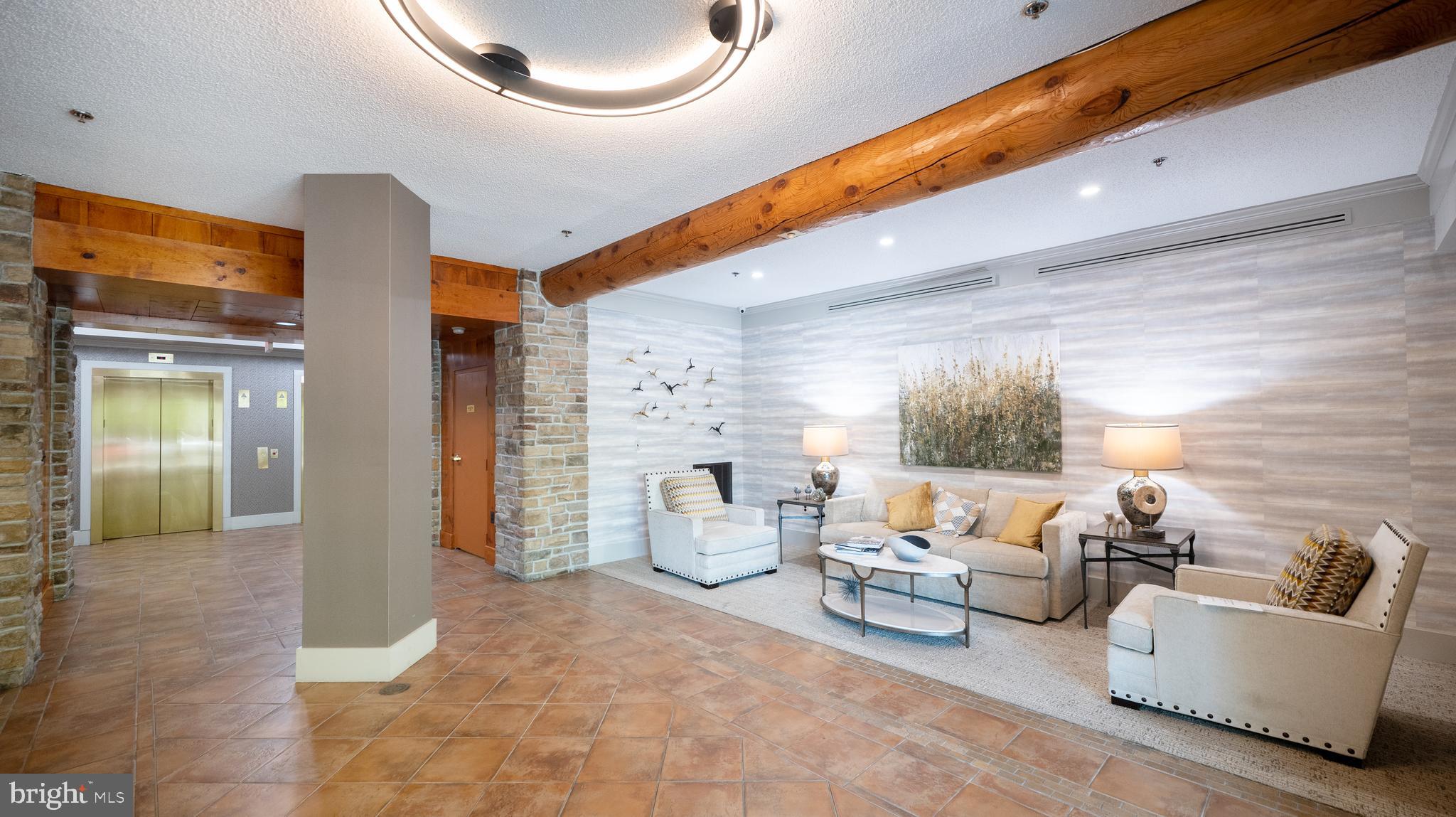 CREEKSIDE AT LEISURE WORLD - Residential Lease