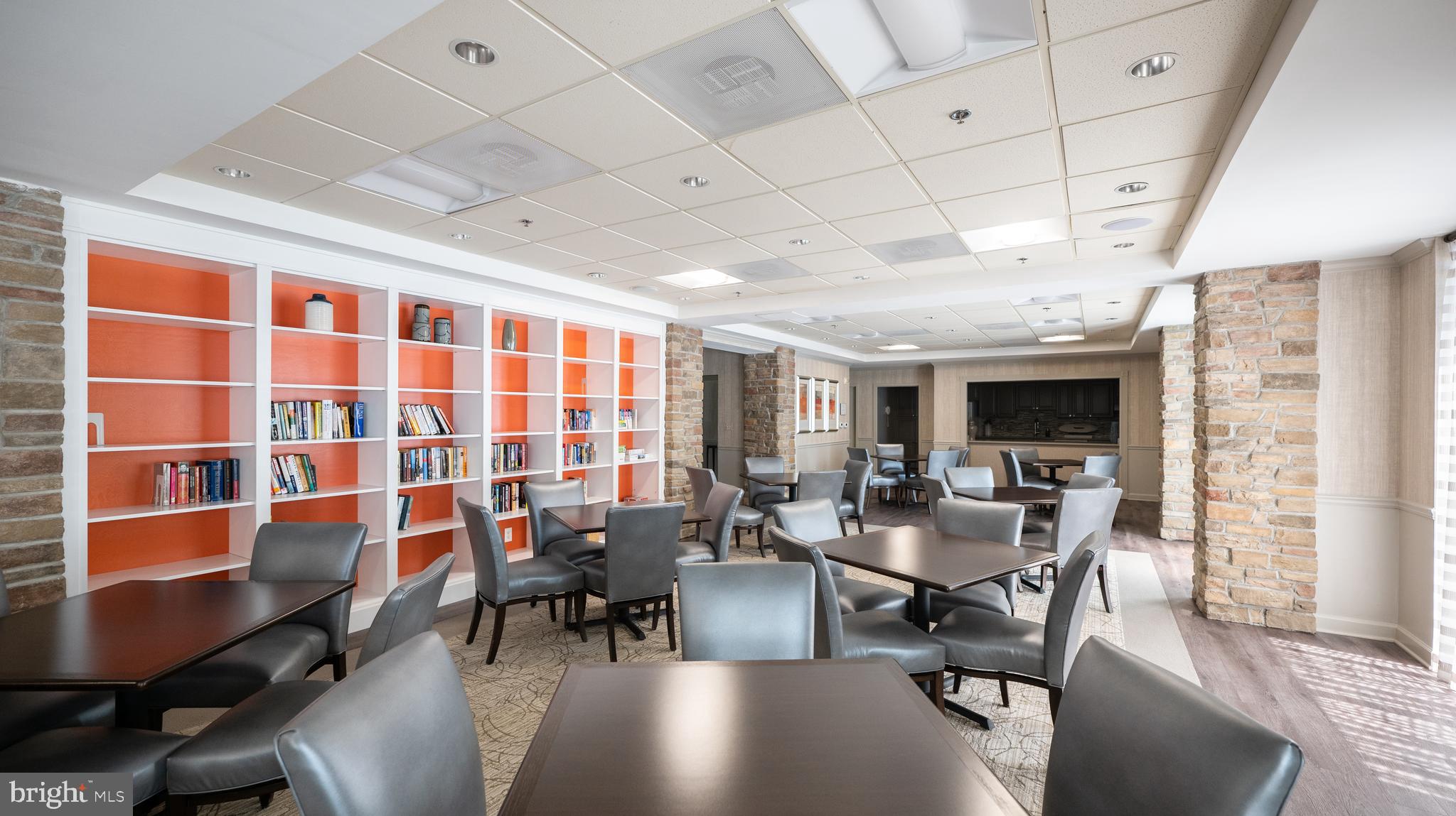 CREEKSIDE AT LEISURE WORLD - Residential Lease