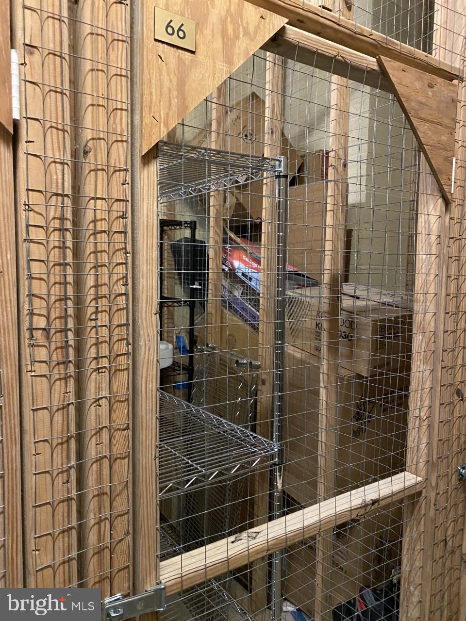 CREEKSIDE AT LEISURE WORLD - Residential Lease