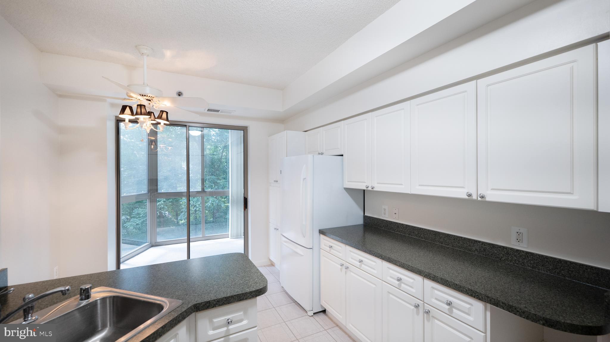 CREEKSIDE AT LEISURE WORLD - Residential Lease